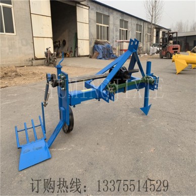 大葱收获机械大 葱收割机 农用拖拉机带单行大葱收获机 四轮拖拉机后置大葱大葱 收获机械