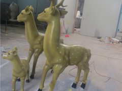 锦城动物雕塑玻璃钢梅花鹿雕塑厂玻璃钢梅花鹿雕塑玻璃钢梅花鹿雕塑设计景观梅花鹿雕塑玻璃钢梅花鹿雕塑定做锦城抽象雕塑