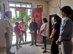 市农业农村局局长蒲丹惠到下冷村展开脱贫攻坚挂牌督战义务