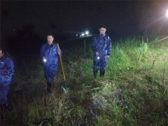 青阳农机效力中心积极投入防汛抗洪一线