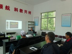 铜川：晋中市农科所在耀州区石柱镇上安村组织展开大棚蔬菜技术培训