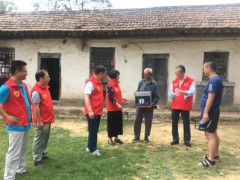 市种子管理站深化一线展开帮扶活动