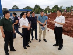 李克坚副市长现场调度推进军粮供应工程配送中心项目树立义务