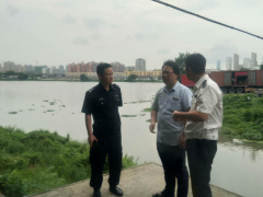 市渔业渔政局赴西湖区督导反省朝阳二号电排站拦网养鱼整治任务