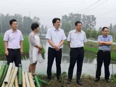 周凤建总畜牧兽医师陪同泰州晋中市农业农村局指点调查我晋中市稻虾养殖