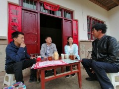 助力产业脱贫   为蜂农解忧虑