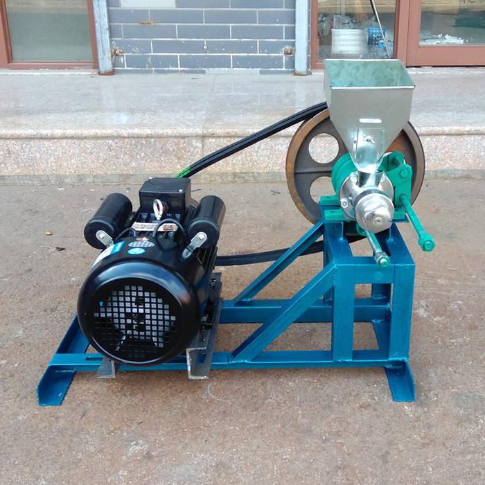 大米膨化机械价格、鼎达大米七用型机、麻花型膨化机视频