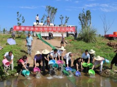 吉安市本级举行2020年渔业增殖放流活动放流鱼苗442万余尾