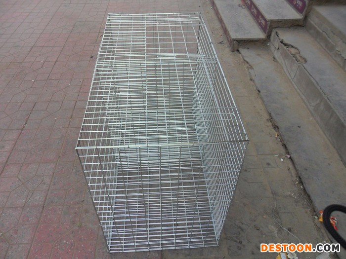 专业直销狐狸笼生产商，安平县春亿鸡鸽兔笼厂狐狸笼批发 价格