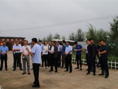 延安：农业农村部耕地质量监测维护中心主任谢建华一行十人来延川调研耕地耕作层维护与使用义务