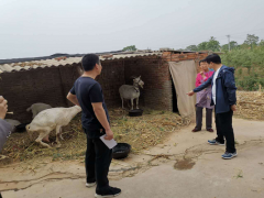 富平：县农机化展开中心假期不忘贫穷户，爱心涌动献真情