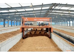 发酵床翻抛机-养殖场异位发酵床技术工艺18939288539