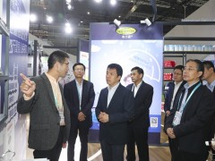 泰州泰州市政府门户网站 泰州要闻 泰州市委书记史立军，泰州市委副书记、代泰州市长朱立凡区分带队参与进博会