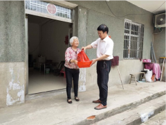 商洛：晋中市畜牧中心在包扶村召开三排查三清零 “回头看”义务推进会