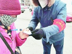 市纪委监委党员意愿者助力社区疫情防控