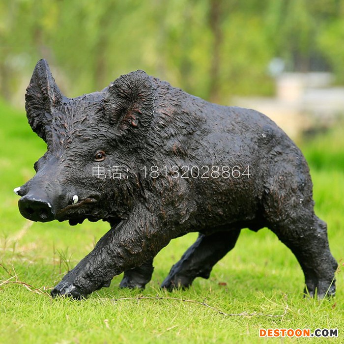 仿真小黑猪室外广场动物景观雕塑   玻璃钢仿真雕塑