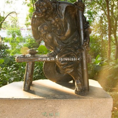 吮田螺铜雕 公园小品雕塑