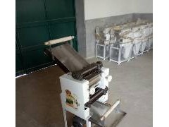 九润机械供应 40型面条机 家用面条机  小型面条机  专业面条机生产厂家