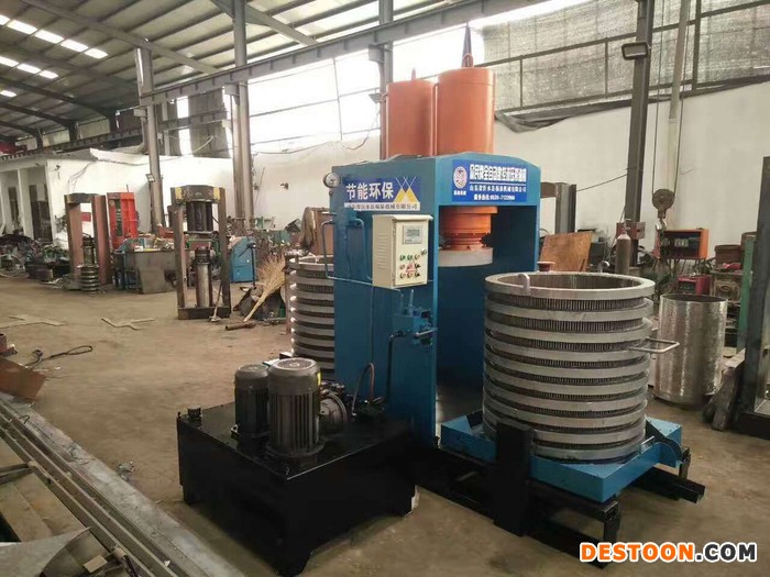 花生榨油机 菜籽榨油机 茶籽榨油设备 花生大豆榨油设备  超大吨位榨油设备150-6995-2599