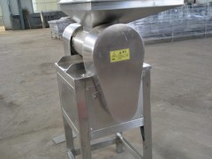 辣子打碎机 绞切辣椒设备 辣椒绞碎机 火锅底料辣椒设备 辣椒酱辣椒机器 辣椒打碎机