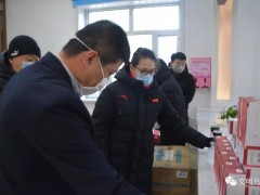 乌翠区区委书记张巍慰劳据守一线的防疫任务人员并就守法违规祭奠活动状况停止督查