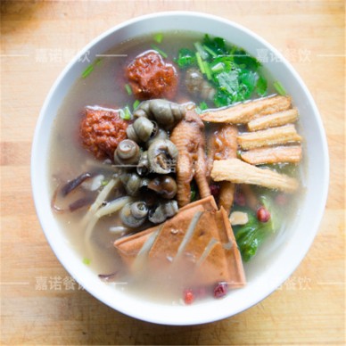 餐饮培训速成班   学习柳州螺蛳粉做法