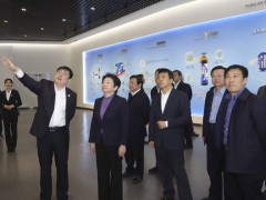 泰州泰州市政府门户网站 泰州要闻 省政协主席黄莉新来泰专题调研新冠肺炎疫情对经济展开的影响