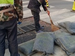 开封市通许县冷补料雨后坑槽潮湿不影响修补效果