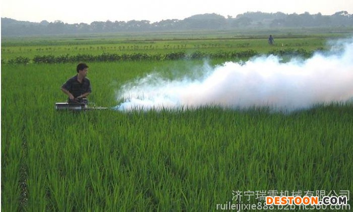 新款农药雾化机     大棚专用农药喷药机   雾化打药机报价
