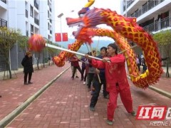 龙潭坪镇：迁出深山幸福来