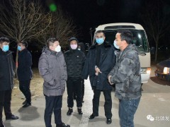 晋中市长张雪冬深化北镇晋中市部分乡镇和小区暗访反省疫情防控义务