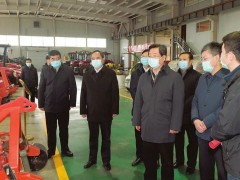 疫情无情人更亲、省委书记到龙生     抗病防疫一条心、龙生劣种保春耕