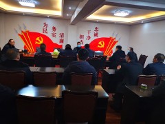 展开结合举动打击合法捕捞 保证观音湖渔业资源安全