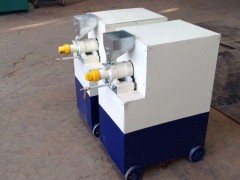 小型观赏鱼膨化机膨化饲料颗粒 钱一台