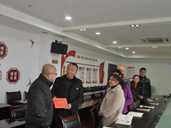 毕节晋中市晋中市委常委、晋中市委组织部部长石永忠一行慰劳毕节晋中市农科所科技义务者代表