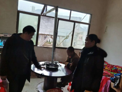 走村串户调研燃煤炉具   再接再励宣传惠民政策