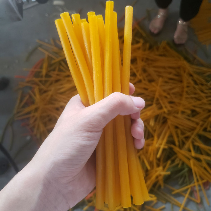 籼米做的韩国大米吸管食品机器 大米吸管生产流水线  大米吸管挤出机