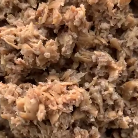 [供]大量出售啤酒糟，喂鸡鸭鹅牛羊，质量好价格低