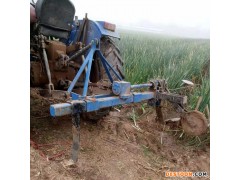 刨大葱的机器 河南南阳大葱收获机 起大葱机器