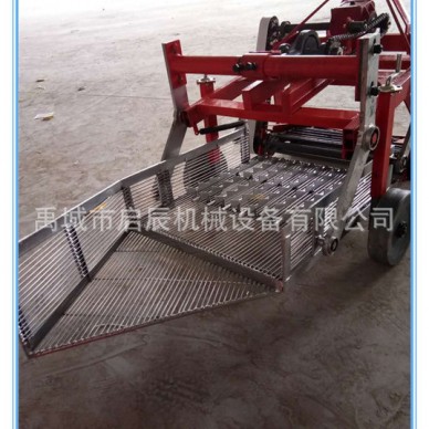 现货 金浩 四轮拖拉机带的花生收获机 花生收获机量大从优