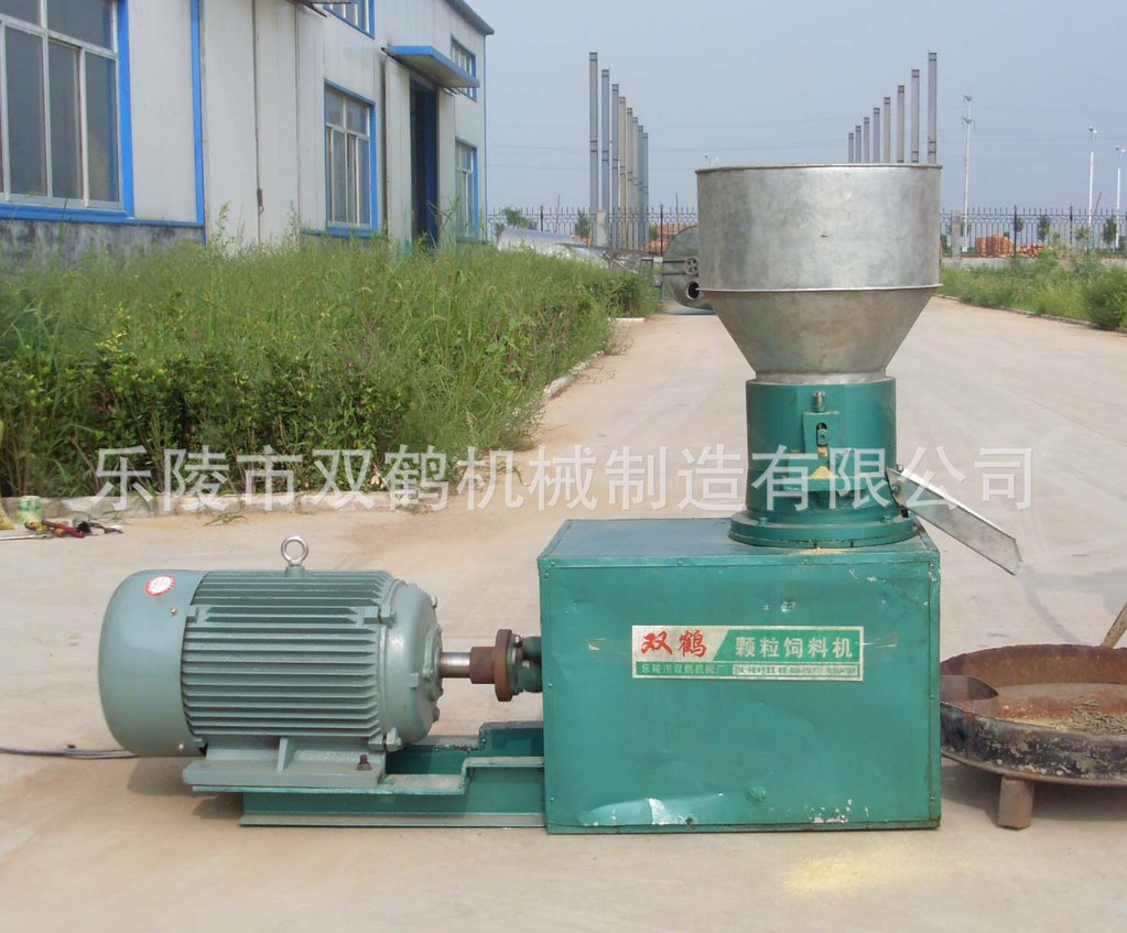 供应鱼饲料制粒设备 鱼饲料生产线 小型平模颗粒机
