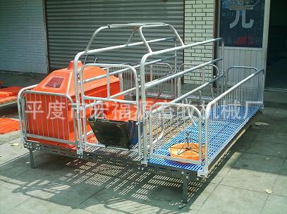 厂家直销 母猪分娩床 定位栏