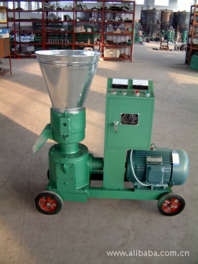 饲料颗粒机，小型颗粒饲料机 （厂家直销）价格优惠 小型鱼饲料机