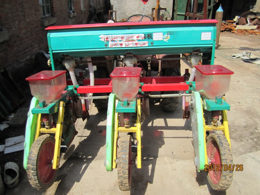 供应订做高效玉米播种机
