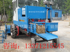 热销自走式玉米秸秆两用收获机 牧草自动捡拾打捆机