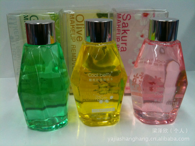 新款 俏美人 卸妆水 绿茶，樱花，橄榄卸妆水 全新配方，清爽舒缓