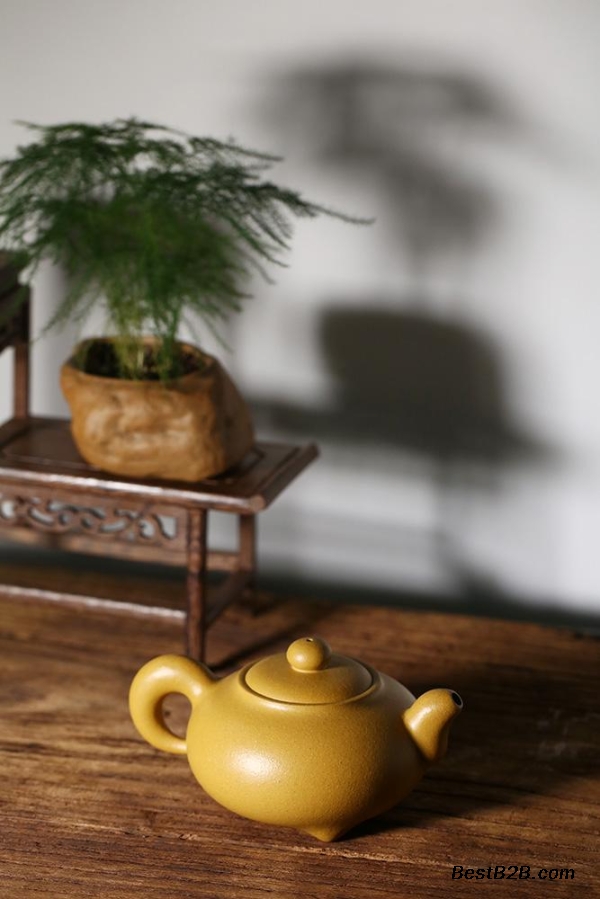 正品张岳民紫砂壶