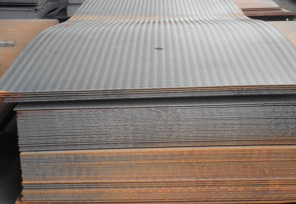 满益钢材扁豆形花纹板湛江Q235B花纹板厂家直供价格低廉